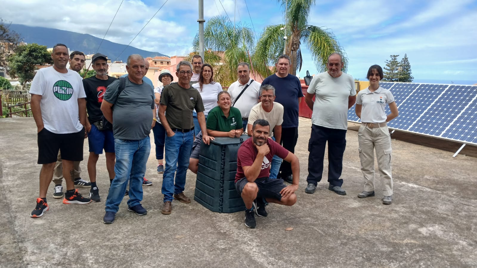El Mercadillo del Agricultor de La Orotava acoge la segunda formación del proyecto ‘Abónate al Cambio’